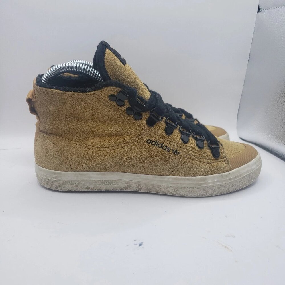 Adidas womens Honey Hook High Tops‎ In Sand Brown size 5